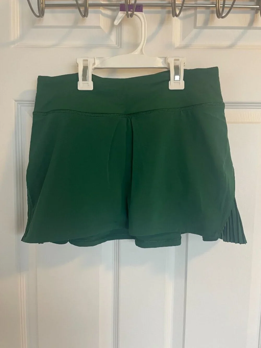 Green Lululemon Play Off the Pleats Mid-Rise Skirt
